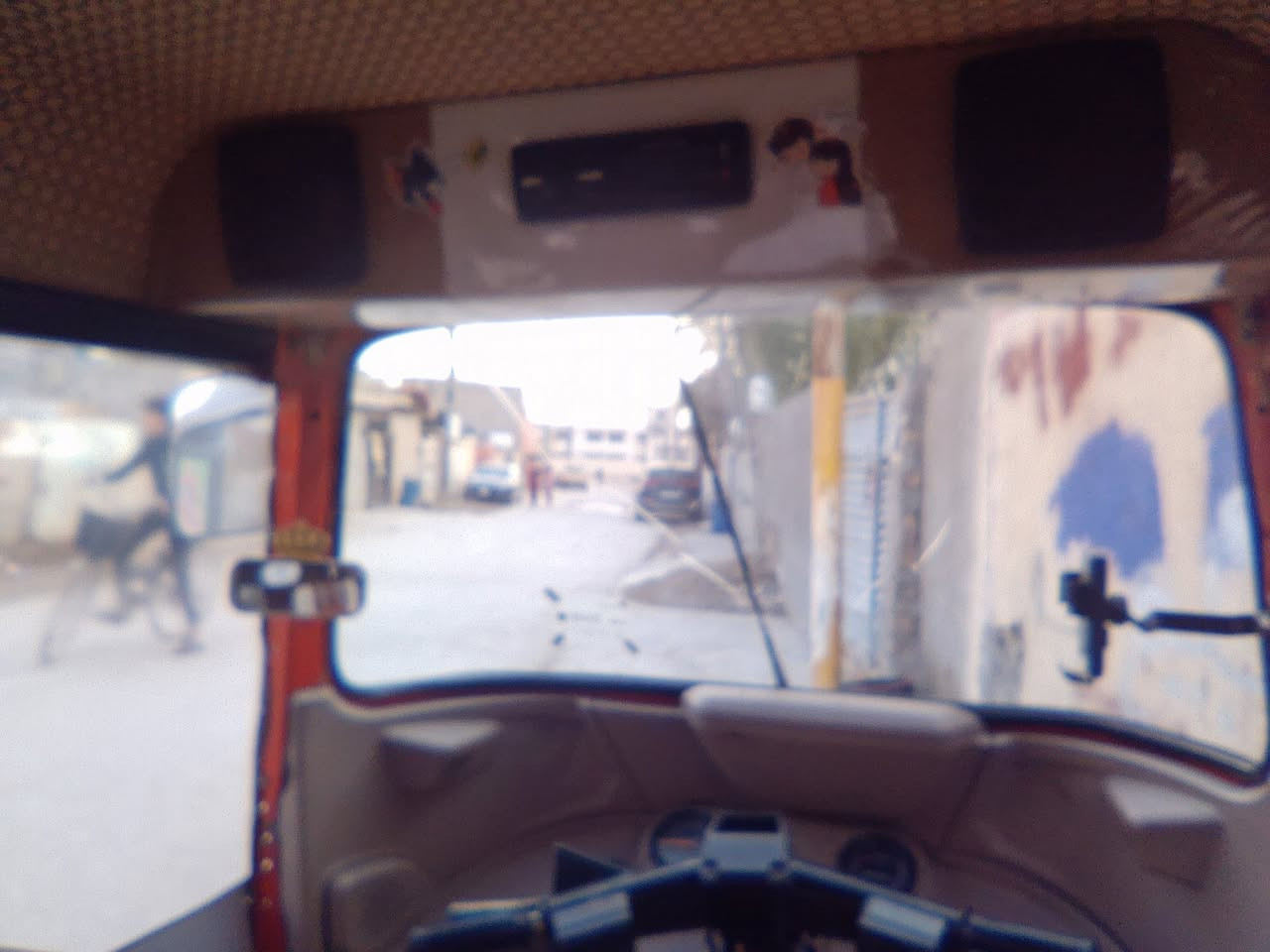 السلام عليكم تيك توك نظيفه حلوه جاهزه للشغل موديل 21 تيك توك تحويل ثاني يوم مشروع وطي محرك اكس انجير تيك توك حلوه جاهزه للشغل بالعافيه علي ياخذها المكان قرب سيطره الشعب رقم الهاتف ***********
