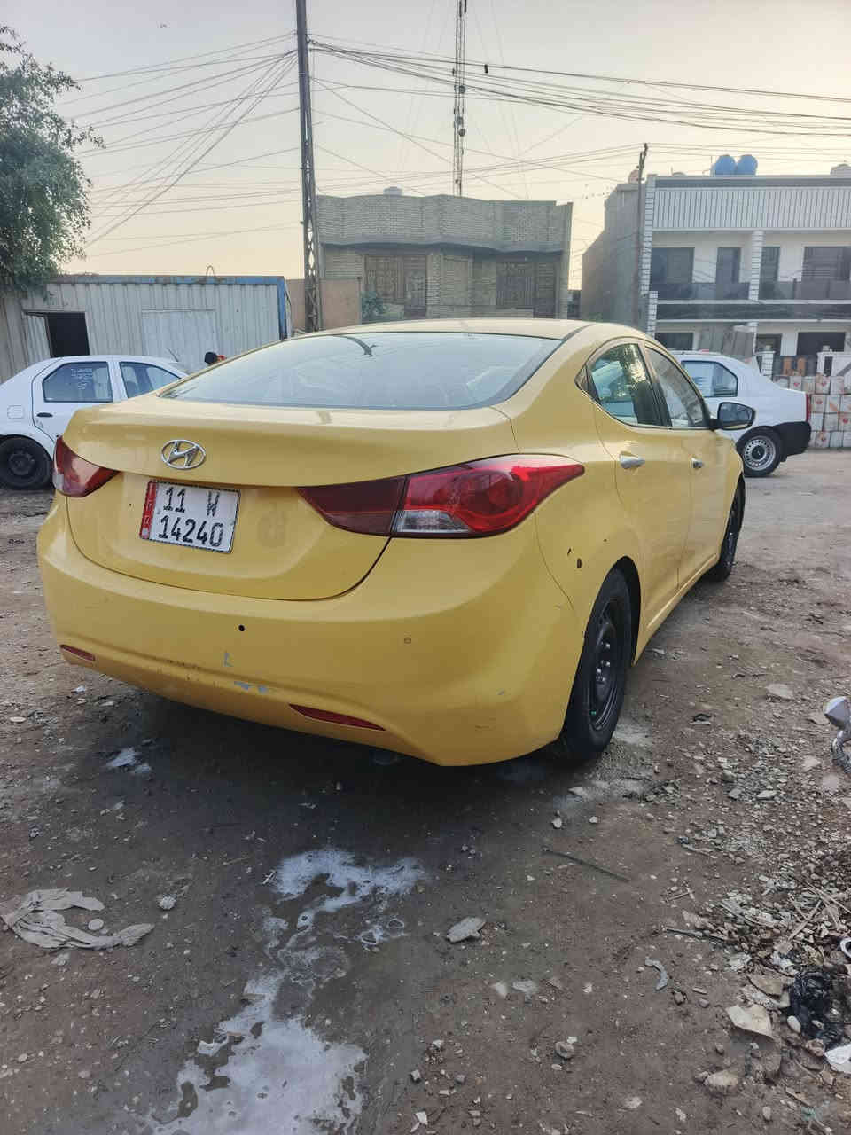 سلام وعليكم النتره 2012 خليجي بدون ضربه
سياره كير مكينه كفاله مكينه  
سياره مامشتغلين بيها صالها سنه عدنه 
مكينه جي دي اي حاويه شاديلها 
مكان دوره ابدشير رقم ***********
سعر (100) وبيها مجال
