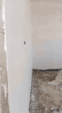 سلام عليكم ابياض جص وبورك المتر اب 6000الاف هاذا الرقم وادللو بغداد خادم اني *********** 📞***********
