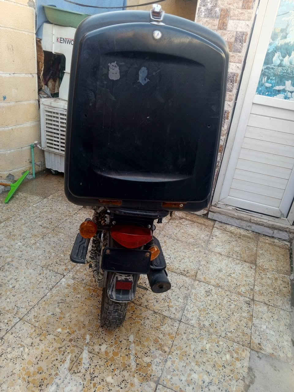 موديل 23شهر10اوراق مثل سعرها مليون وميه ***********
