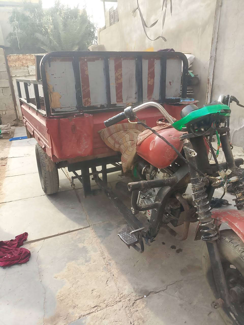 للبيع سعر 400 لف مكان حي الرحمه الشماعيه ***********
