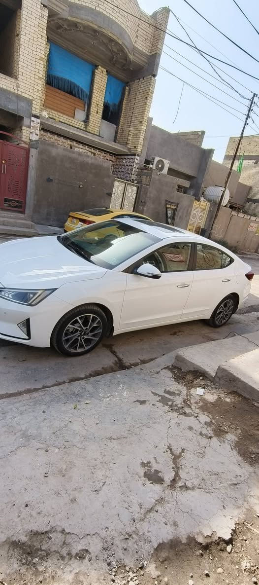 السلام عليكم النترا خليجي 2020 محرك 2000 دوش 
ماشية 81 الف هزة جديدة وتحويل مباشر السعر 175 
الرقم ***********
