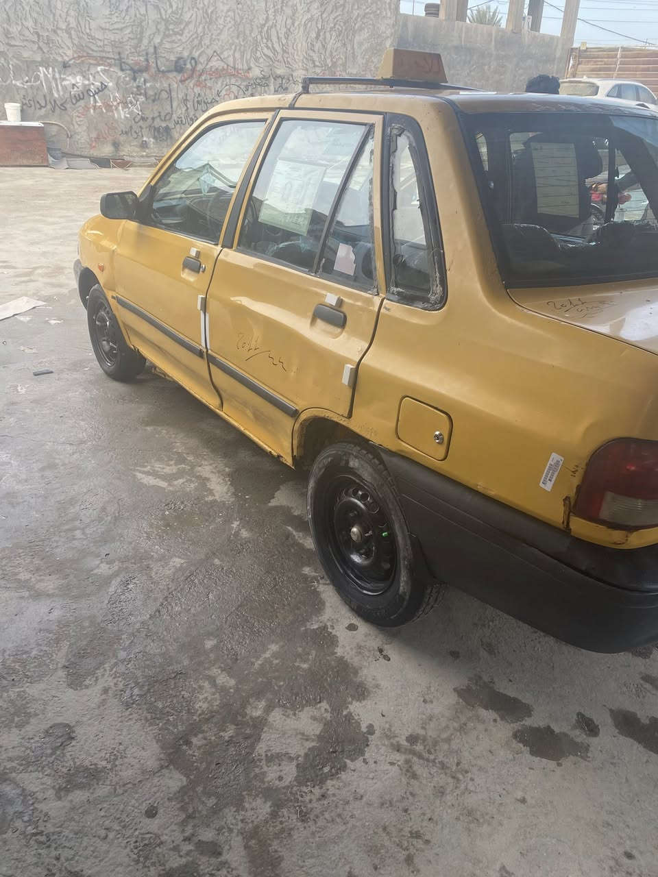 السلام عليكم سايبه 2010رقم بغداد رقم مالكه ضايع من عندي أبيع بدون أتكفل سرقه وعشائر سياره كامله محرك كير حداديه كهربائيات كله شغاله گيجات كله شغاله الكشر شوف العين الصور هسه صورتهن السعر 12وبيه مجال مكاني بابل الورديه خط النفط ***********
