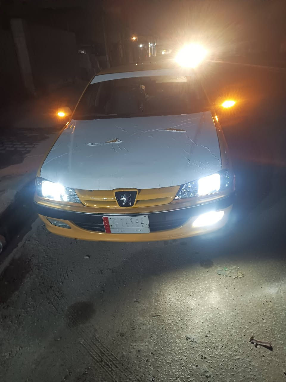 سلام عليكم بيجو بارص مديل 15 
السياره امصفره هيه او غرامات
السنويه ل27
السياره جهزه مكينه اوكير او حداديه 
تبريد ثلج تدفه تخم ويل صبغ حراره تخم تاير
مشط استيرن جديد
بها شبره صبغ بل جاملغ الكدام صبغ او جملغ الوره بي صبغ
او دورجاملغ صبغ ول باقي مكفول 
سعر السياره 37المكان كوفه حي ميسان 
رقم الهاتف ***********
