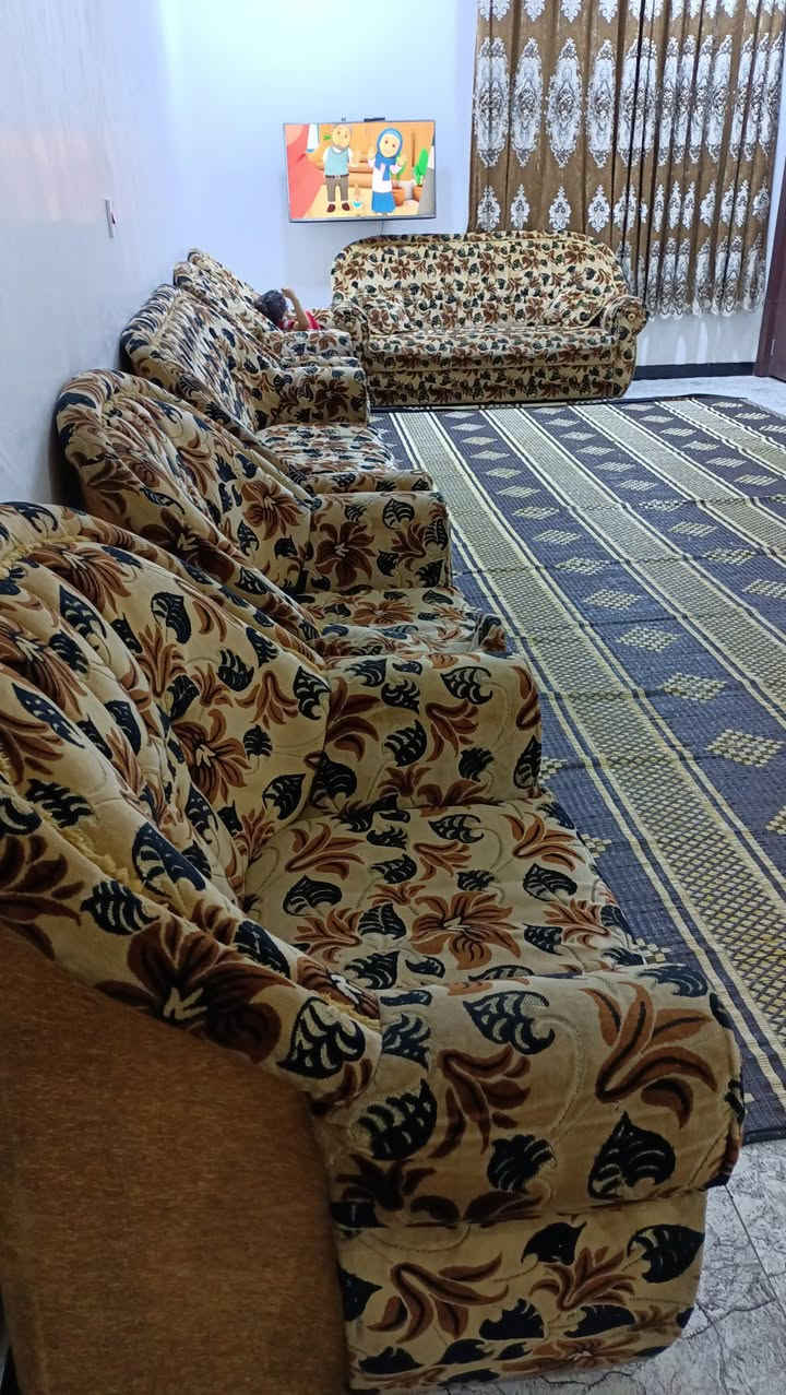 قنفات للبيع مستعملات
 4حجم صغير 
2حجم كبير مكاني كوفة 
سعر 250 وبيهن مجال


**إذا كنت صاحب هذا الإعلان وتريد حذفه لأي سبب، رجاءا أرسل رسالة إلى الدعم الفني**