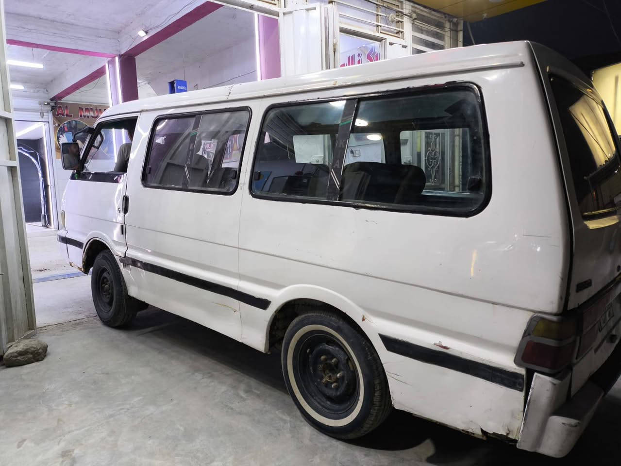 السلام عليكم
كيا بستا 92 مكينه قبل شهر تجفيت جديد كير واكسل قبل سبوع شادهن جدد السياره بور مشط ستيرن قبل شهرين شادهن باتري البارحة بدلته شواصي 4 جدد السياره جديده ما عايزه برغي ترايك وين ميعجبك اتعهدلك بمالك فقط السياره عليه غرمات هيئه ومرور وره المشتري معليه اني سنويه صاقطه غرفته نضيفه مكاني بابل 
 شارع 60 رقمي *********** رايده ب27$ قره التفاصيل كامله يله تخابر
