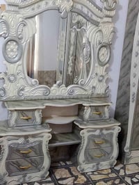 غرفة البيع سعرهه 650وبيها مجال رقم الهاتف 07705349416