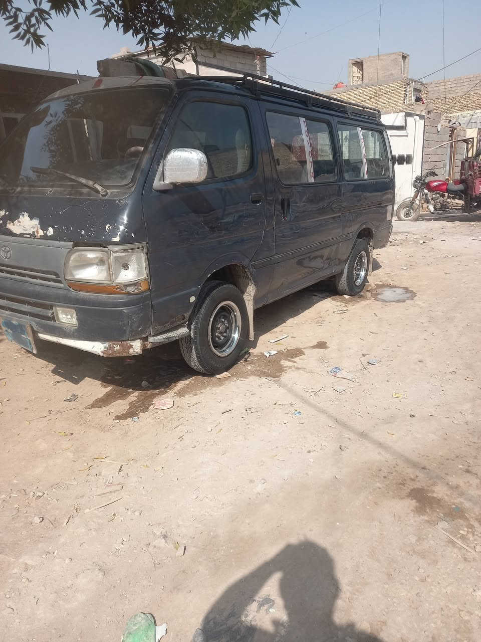 السلام عليكم هايسة للبيع او مراوس موديل ٩٣ رقم بغداد أنكليزي حمل بسمي سنوية لغاية ٢٠٣٠ مكاني بغداد *********** مكينة ونجي ٤ سلندر كير عادي
