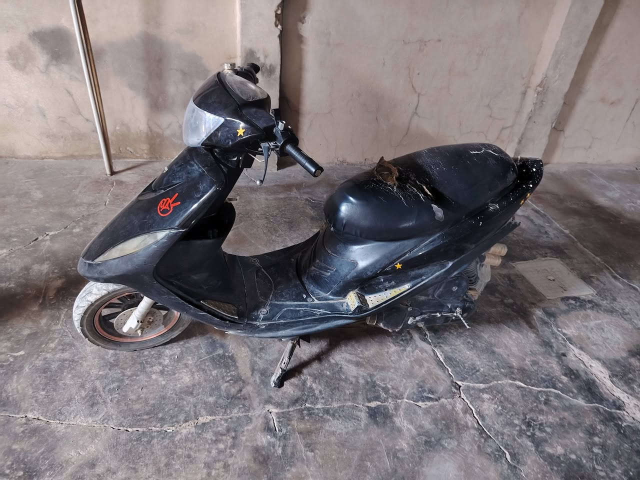 ماكس عدله ميه وعشرين
للبيع ب 400 وبيها مجال قليل


**إذا كنت صاحب هذا الإعلان وتريد حذفه لأي سبب، رجاءا أرسل رسالة إلى الدعم الفني**
