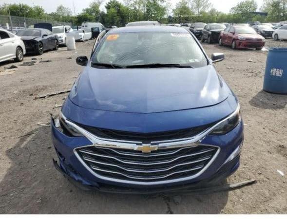 سلام عليكم اخوان 
للبيع ماليبو ٢٠٢٣ LS
ضرر/ جاملغ و باب امامي سكن صبغ بدون دواخل 
ارباك طاك مرجع شركه 
سياره/ كاتي يترقم شمالي  
شرط ترقيم 
ماشيه 60MI
سياره كلش حلوه و گاعده 
سعر/ ١٠٦ ورقه 
مكان سياره كركوك 
***********
