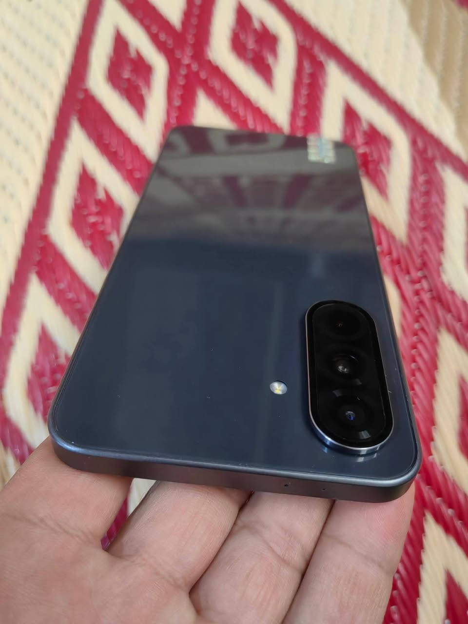 كلكسي 5G  a36 نظيف جدا ضمان شركة الاماني ذاكرة 8/128 شريحتين + شريحة esim
بدون غراض فقط جهاز
بيع فقط بدون مراوس
السعر/ 350  الف
العنوان كربلاء 
***********

