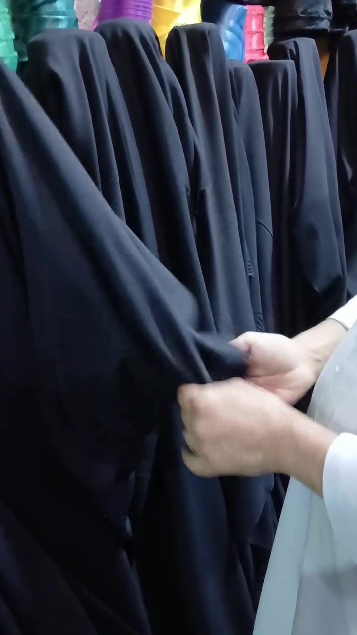 بمناسبت قدوم محرم الحرام شهر الامام الحسين عروضنه مستمره على سوادات الخامه الصليه الثخينه 
العنوان اقمشه ابو رضا العيساوي 
شارع ال بو ناصريه مقابيل سيد صالح ابو سفريات


**إذا كنت صاحب هذا الإعلان وتريد حذفه لأي سبب، رجاءا أرسل رسالة إلى الدعم الفني**