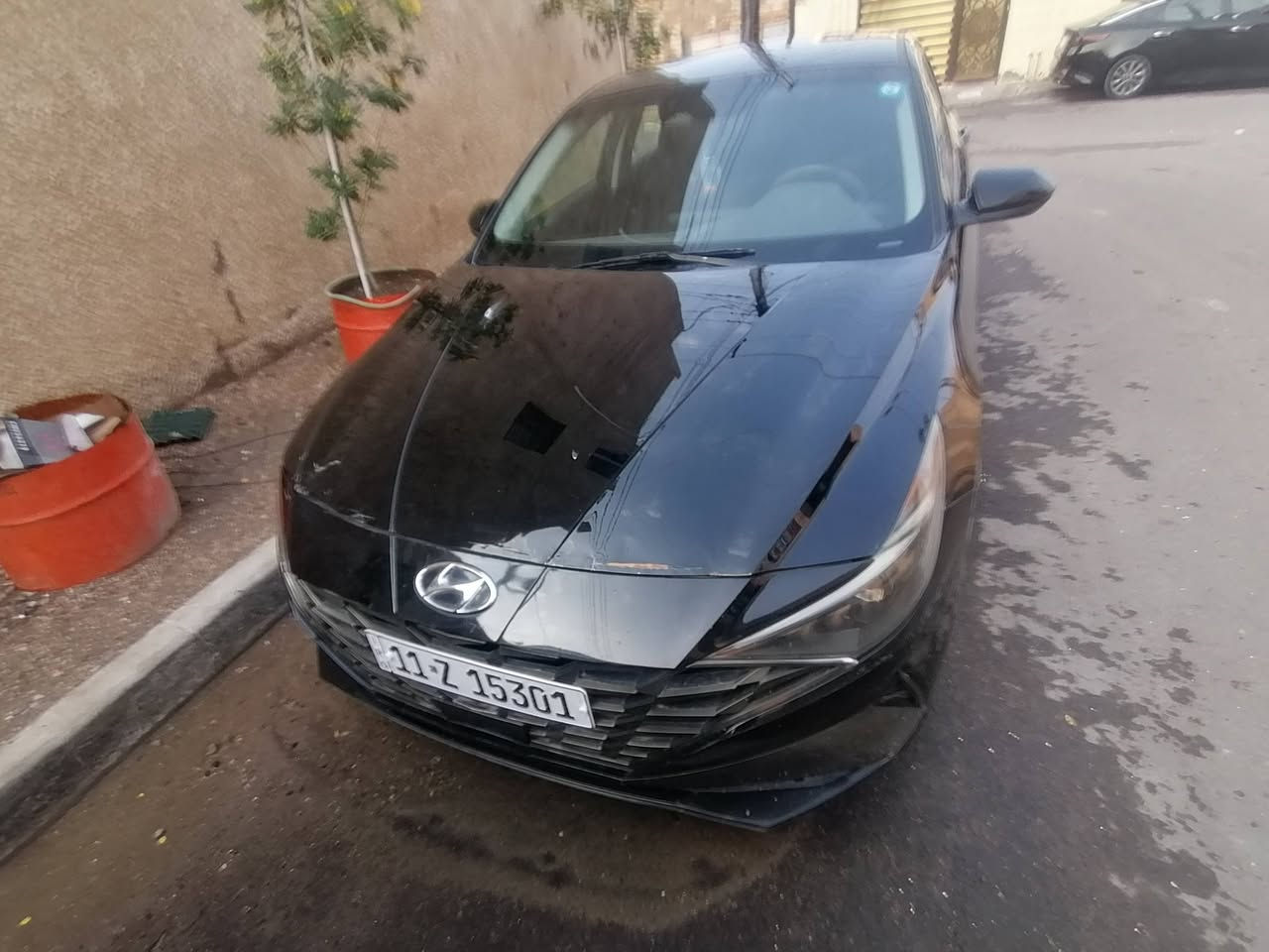 النترا موديل 23 رقم بغداد انكليزي الجديد السياره ماشيه ٢٦الف ميل باسمي بدون ايرباك وبدون تبديل بدون صبغ فول مواصفات من عدا الفتحه والكشن مو كهربا حادثها بارد بحافه البنيد فقط وتكدر اتقرب الصوره وشوف الضرر سياره جديده جدا


**إذا كنت صاحب هذا الإعلان وتريد حذفه لأي سبب، رجاءا أرسل رسالة إلى الدعم الفني**