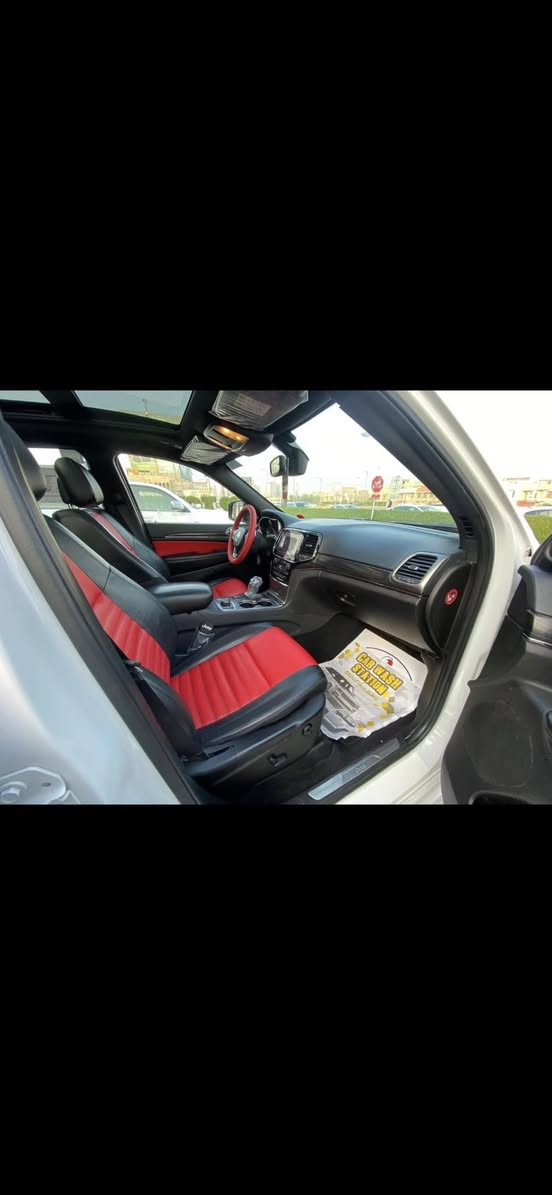 سلام عليكم للبيع جيب اس    S 2019( خـليـجـي ) وكاله
ماشيه 37000 الف مايل يعني 60000 كيلو
فول فول مواصفات فورويل بارنوما فتحة
رقم بغداد الجديد 
مكينة  3600 6 سلندر  

 سقف بانوراما 

 كشنات جلد اسود و احمر+ كهرباء + تدفئه + خزن ٣ وضعيات 

 نظام النقطة العمياء 

 ويل حجم 20 بلادي سبورت 

 نضام خاص للطرق الوعرة 

تشغيل عن بعد 

مري كهرباء 

 مرايا متحسسة للضوه العالي 

 بخاخات لتنضيف اللايتات الامامي

 نظام تشغيل واطفاء المحرك اوتماتيكي للتوفير وعدم صرف الوقود عند الايقاف (AUTO START SYSTEM)

 ناشر فديو توضحي للسياره

وضعيات قيادة التحكم بيهم عن طريق الماوس 

لايت زنون امامي ولد خلفي 

 تخم تاير جديد قبل سبوع شاده

 ستيرن كهرباء + تدفئه ستيرن 

 حساسات خلفية امامي

للاستفسار :***********
السعر  33700 دولار
مكان السياره بغداد
ملاحظه سياره مقفوله من الصبغ او التبديل
فقط تكحيل بسيط بالبلاستك
