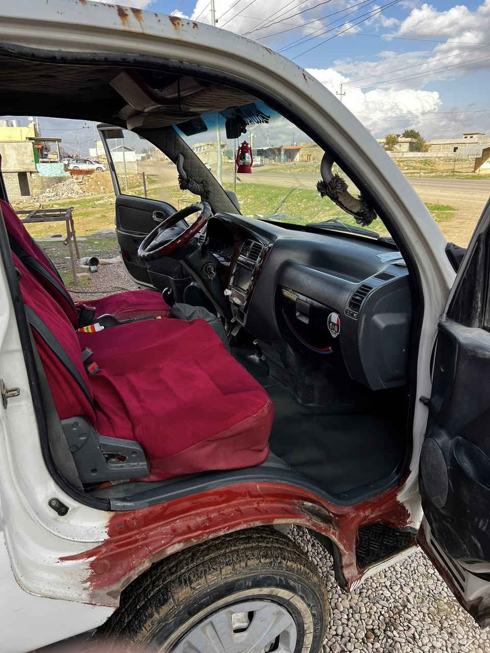 كيا حمل رقم نينوى موديل 2007 سنويه لل28 عضم السعر 77
***********
