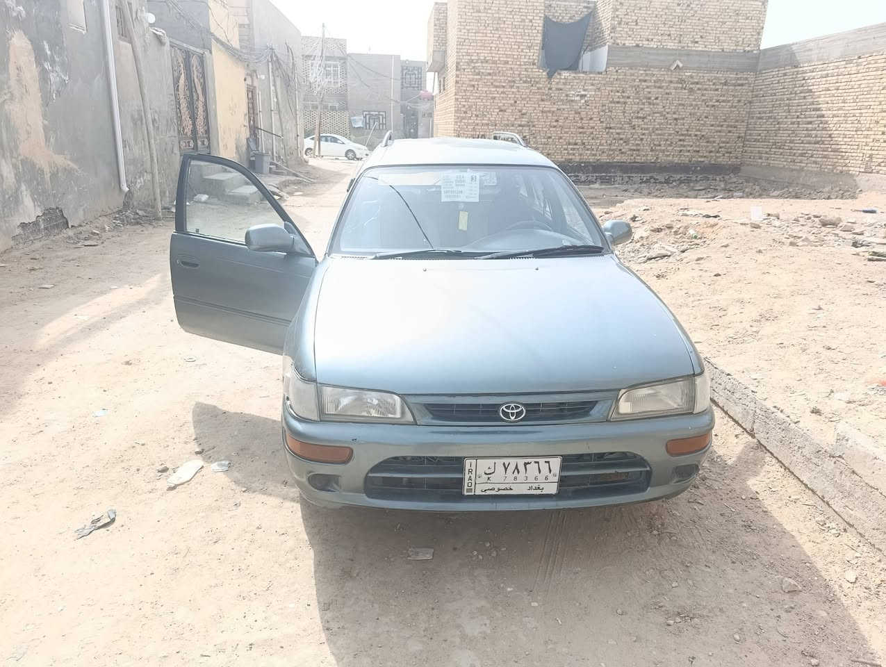 كورلا للبيع موديل 92 رقم بغداد المالك بنجف وسياره هم بنجف مكينه 1600 نضيفه سياره سعرها 45 رقم ***********
