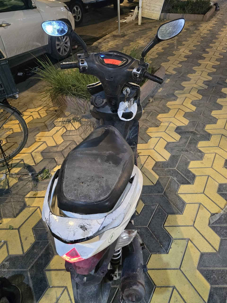 600 قفل
مكان اعظميه 
***********
