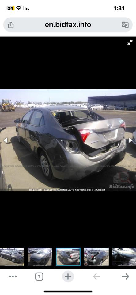 السلام عليكم 
للبيع كورلا موديل 2018 مواصفات le معروفه حادثها موضح بالصور + بابين كلير امريكا ماشيه 110 
السعر 135 مجال قلييل للاسفسار ***********
