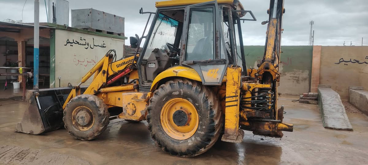 السلام عليكم جي سي بي موديل 98جاهز مجهز للبيع لاستفسار الاتصال ***********
***********
