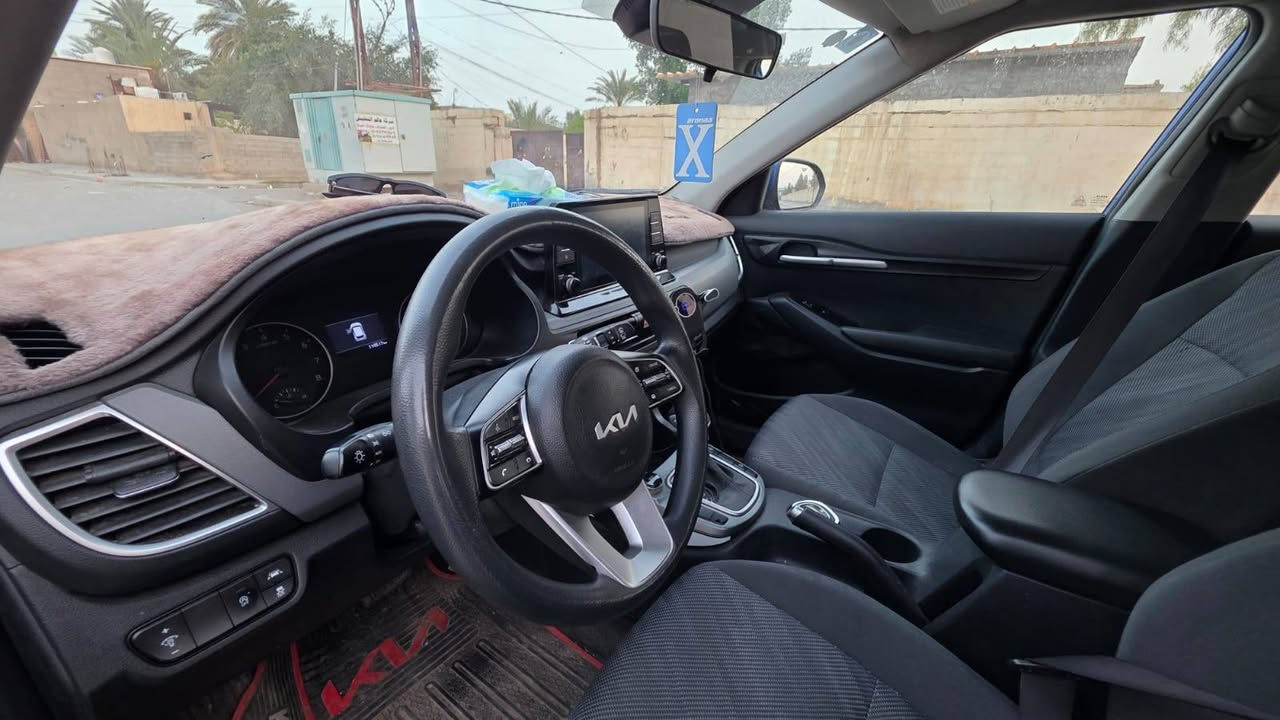 سيلتوس LX 2023
سيلتوس LX  2023
محرك 2000 cc دوش 
المواصفات اعتيادية 
 مثبت سرعة 
3 وضعيات قيادة
قيادة شبه ذاتية
ماشية 120,000كم
الحادث مرفق بالصور 
حاليا بيها طخة موضحة بالصور بالجنطة 
والدعامية الامامية تحتاج تكعيد 
السعر 148$ 
بغداد
***********

