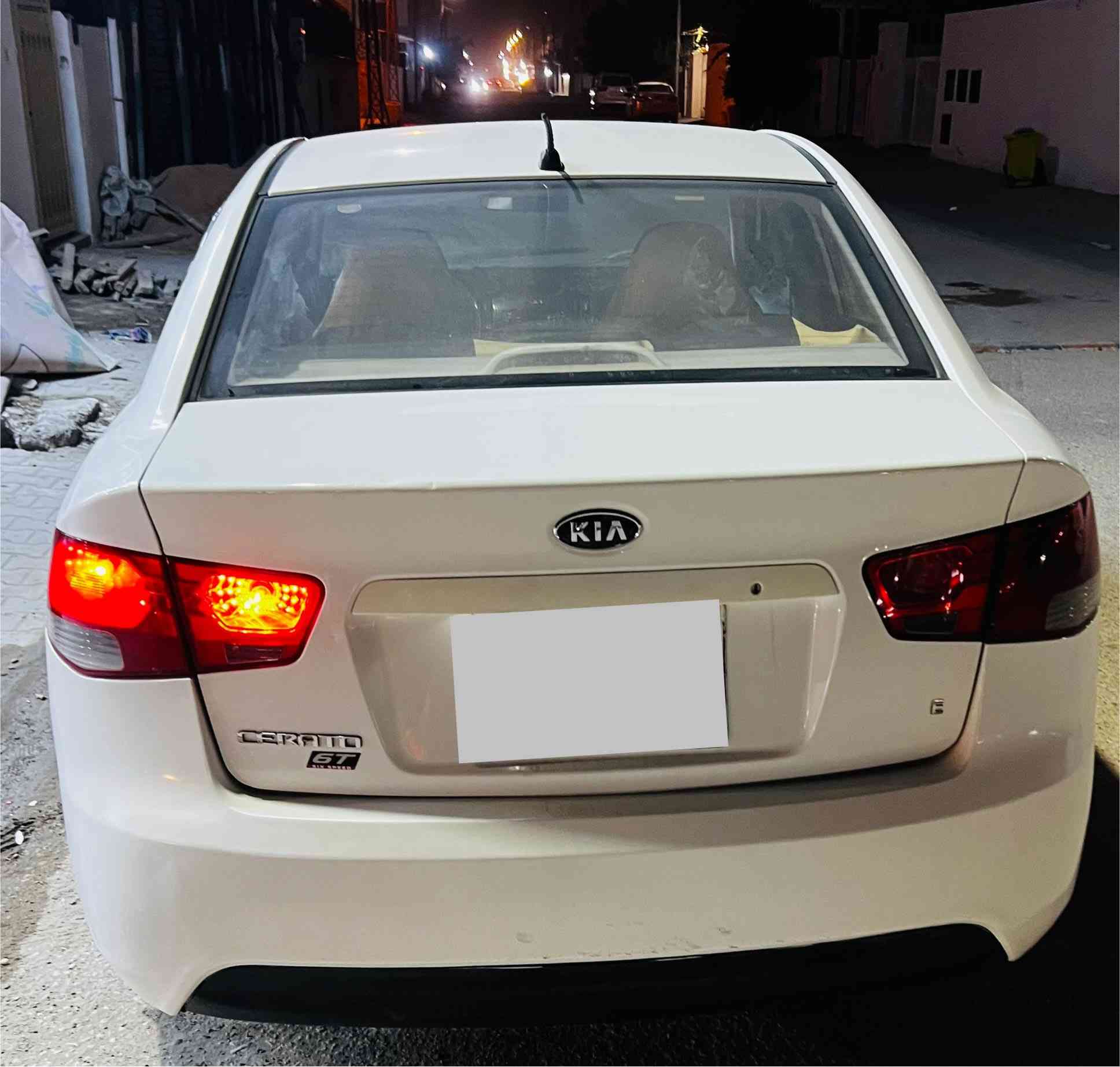 السلام عليكم سيراتو للبيع مديل 12 اربيل الماني تريد تحويل تريد وكاله السياره مكفوله كفاله عامه من الصبغ سياره كل نقص مابيها كامله مكمله مكاني نجف السعر 1003 وبيها مجال ***********
