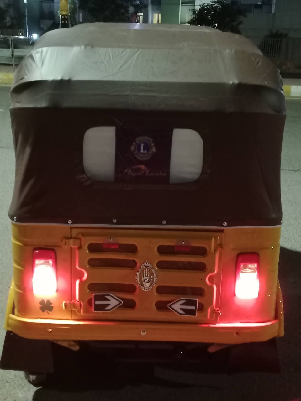 تكتك 2017اوراق سعر 3800وبيهه مجال معمره دوس مصبوغه عام ***********
