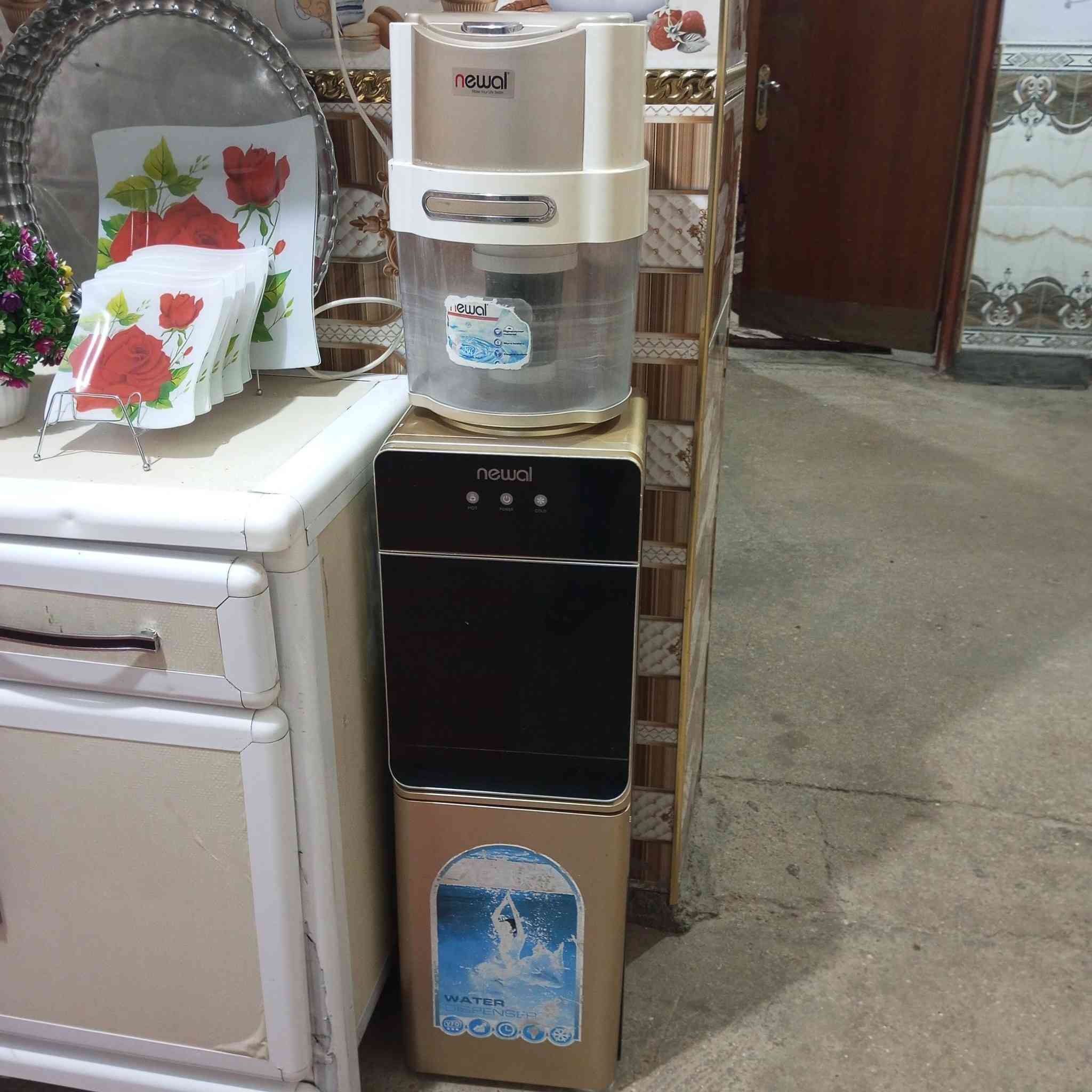 غساله هيتاشي 13كيلوو لسعر 90
براد مي حار بار للبيع لسعر 60 للستفسار اتصال ال رقم ‏‪***********‬‏
