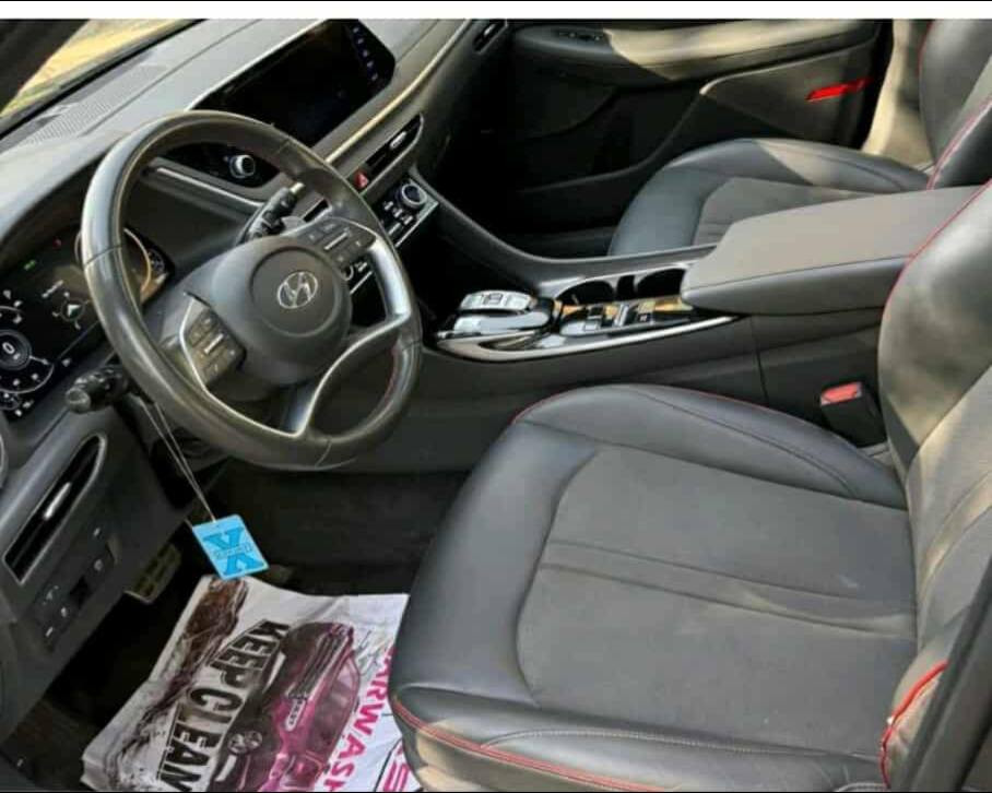 ---
تم تنزيل السعر بشكل كبير تابع  
 
 
سوناتا 2023 موديل وارد امريكي 
فئة sel plus فول 1/1 رقم اربيل 
السياره   ضررها صفحة الصدر كلهاصبغ 
بدون دواخل
والبنيد بي طعجة 
شواصي لغود كفالة
تبريد مروحه وراديترات بلادية 
تحويل للمشتري او وكالة حسب رغبة المشتري . مواصفات sel plus 
كشنات جلد 
فتحة سقف بنوراما . بصمة تشغيل 
وتشغيل عن بعد وبوب بصمة
رادارات 360 جميع الجهات
مانع تصام من الامام والخلف 
كامرا خلفية دوارة 
شاشة ايباد تدعم كار بلي
1600 تيربو
دشبول الكتروني متغير الوان حسب تغير أنطمة القيادة
درايف مود 3  انظمة قيادة
اوتو هولد
شحن مبايل واير ليس
تبريد قطعتين
كشن كهربائي 
تبريد بيانو منفصل دبل فريز
تحكمات استيرن جهتين 
كروز سرعة . شفتات استيرن 
تدفئة كشنات 
بك لايت لد . ولد امامي 
زينون عالي ناصي 
تحديد مسار قيادة آلية 
وباقي المواصفات معروفة 
عالفحص وين ما يحب المشتري
السعر ١٥٥
***********
