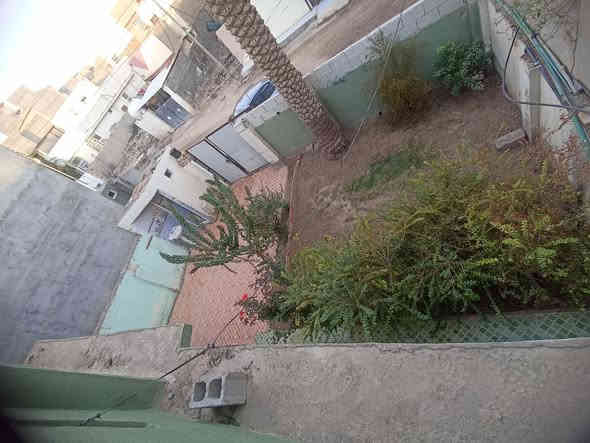 بيت الايجار مساحة 200متر
استقبال  هور مطبخ 3 غرف
العنوان  كاطون الرازي قرب مدرس الشام
سعر 300الف
الاستفسار عن رقم ***********
