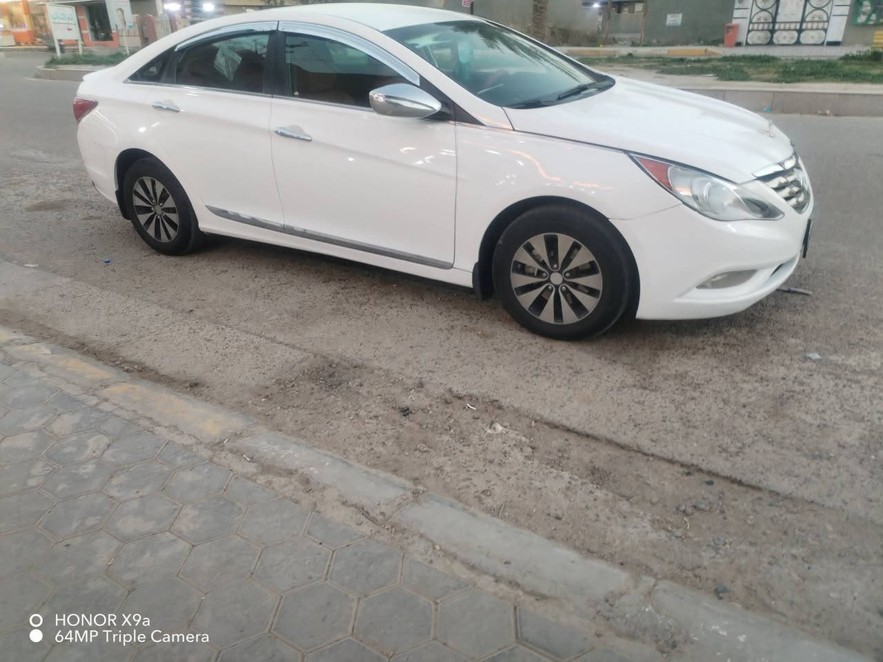 سوناتا 2012
تحية طيبة
هونداي سوناتا 2012 امريكي
داخل بيجي
كير ومحرك كفاله
كير اوتماتيك
محرك جديد 2400 جي دي اي
صدر كهربائيات تمام
تدفئه وتبريد
دواخل السيارة نظاف
سيارة جاهزة للاخير 
مكان السيارة صلاح الدين بلد
*********** واتساب واتصال
*********** واتساب واتصال
السعر 110 وبيها مجال
