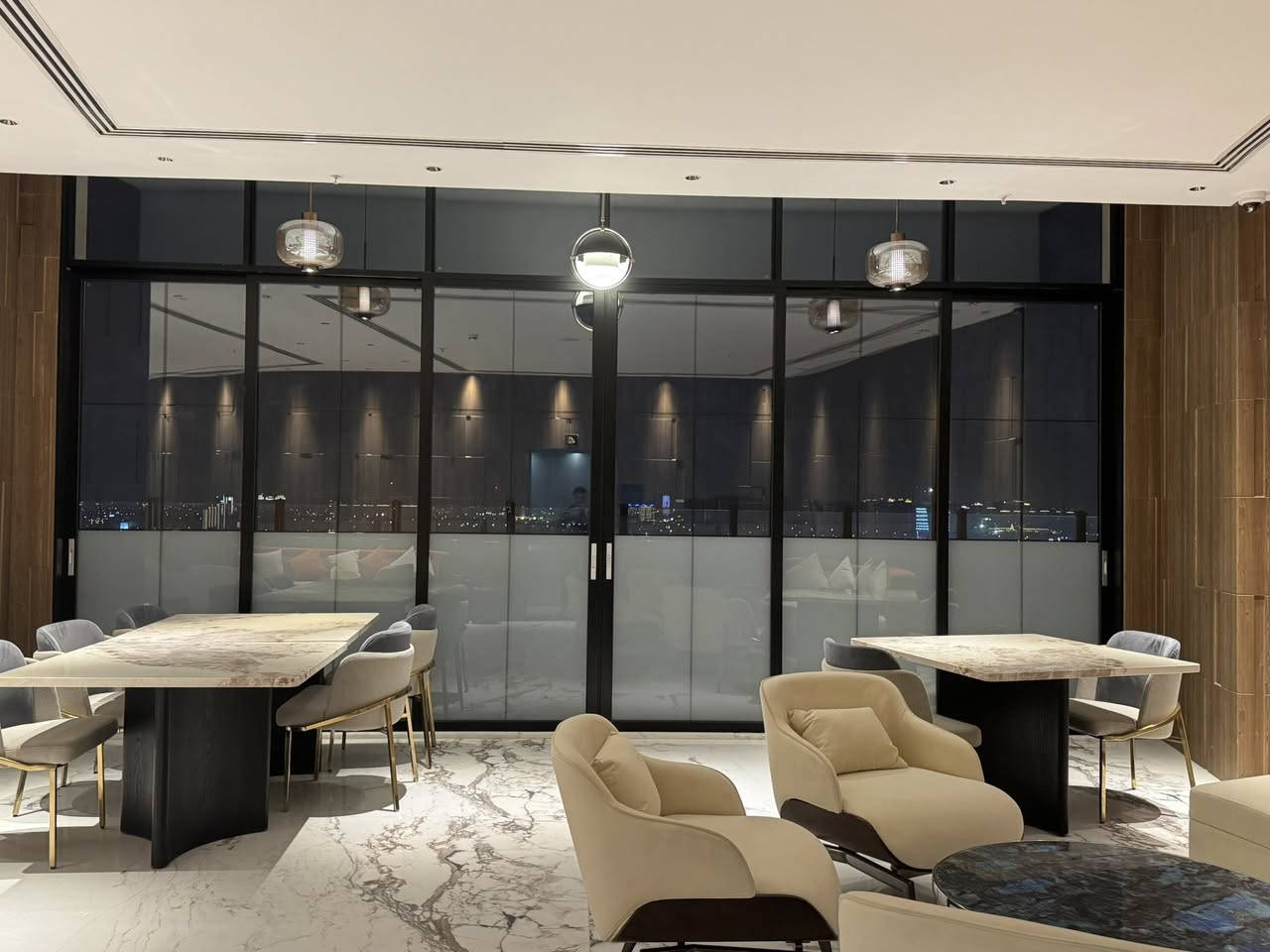 #المنيوم
السلام عليكم
نقدم لكم اعمالنا 

: عمل واجهات زجاج 10 ملم ( جام خانه ) للمحلات والمطاعم والبنايات 

: عمل قواطع جام داخليه وشاورات وقواطع زجاج مرمل ضبابي مسكرت

: عمل فاترينات زجاج وام دي اف سي ان سي

: عمل كافة الأبواب الكهربائيه الزجاجيه والألمنيوم 

:عمل واجهات ألمنيوم G60 مفصلي وأبواب سوينك بماطور الماني أو ايطالي بضمان ١٠ سنوات بأسعار تنافسيه

: عمل أبواب ستلستيل كهربائيه للمستشفيات(مداخل العمليات)

: عمل كافة المحجرات الألمنيوم و الزجاج 

  📞.   ***********
