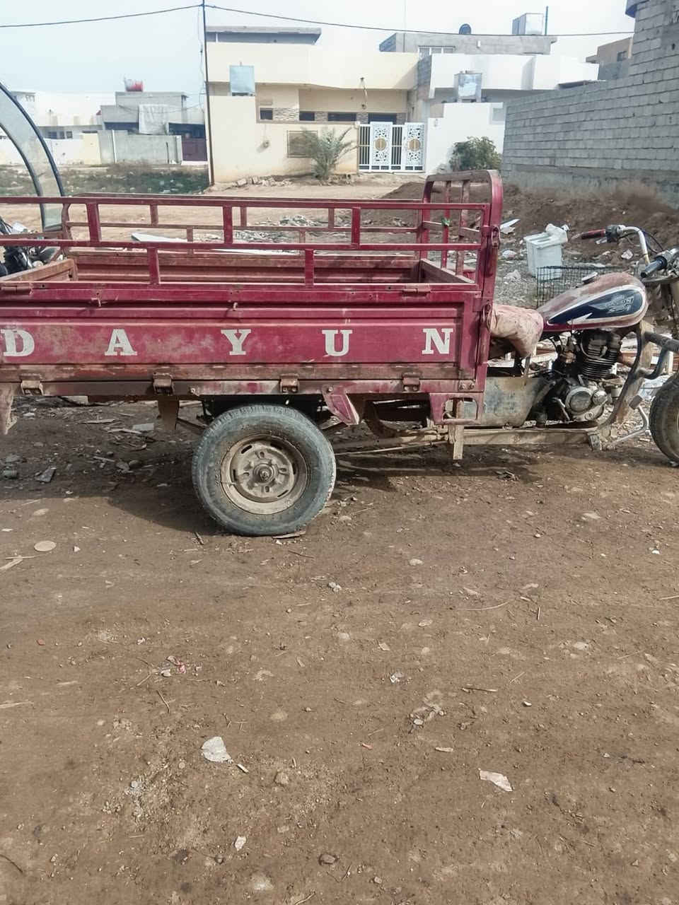 سلام عليكم ستوته للبيع دايوان بيهه صوت بلمحرك السعراتلثميه مكاني ديالى الخالص قرية سعديه الشط هاذه رقمي ***********
