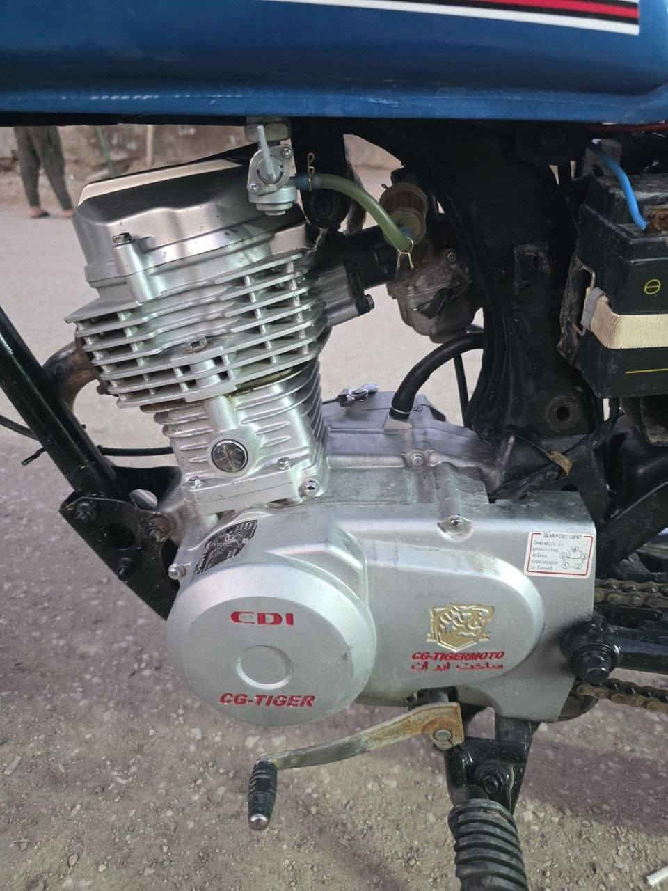 سلام عليكم شباب دراجه تايكر للبيع مكفوله مديل 24 شلعه كلش حلوه سعرها 350 وبيها مجال قليل موو شراي لاترسل هذا رقمي *********** مكاني نجف كوفه عباسيه
