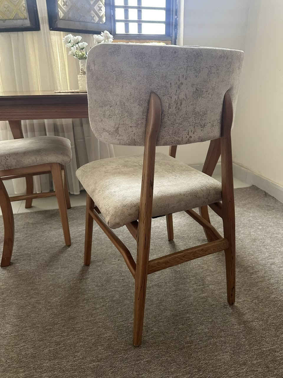 ميز طعام مع اربع كراسي خشب طبيعي 100‎%‎ للبيع 
مستخدم قليل جداً 
سعر الشراء 650 الف سعر البيع 450 الف


**إذا كنت صاحب هذا الإعلان وتريد حذفه لأي سبب، رجاءا أرسل رسالة إلى الدعم الفني**