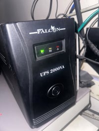 UPS OFFLINE للبيع  يوجد ٣ قطع نظيفات جدا تحتاج فقط استبدال بطاريات  قي...