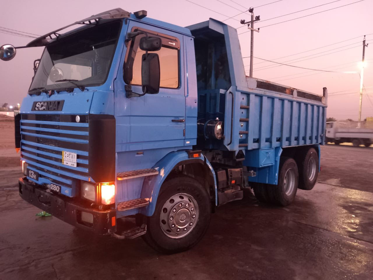 سلام عليكم قلاب(113) للبيع رقم نينوى سنكل بومه جاهزه للشغل للاستفسار الاتصال على صاحبها انا مكلف بالنشر (***********)
