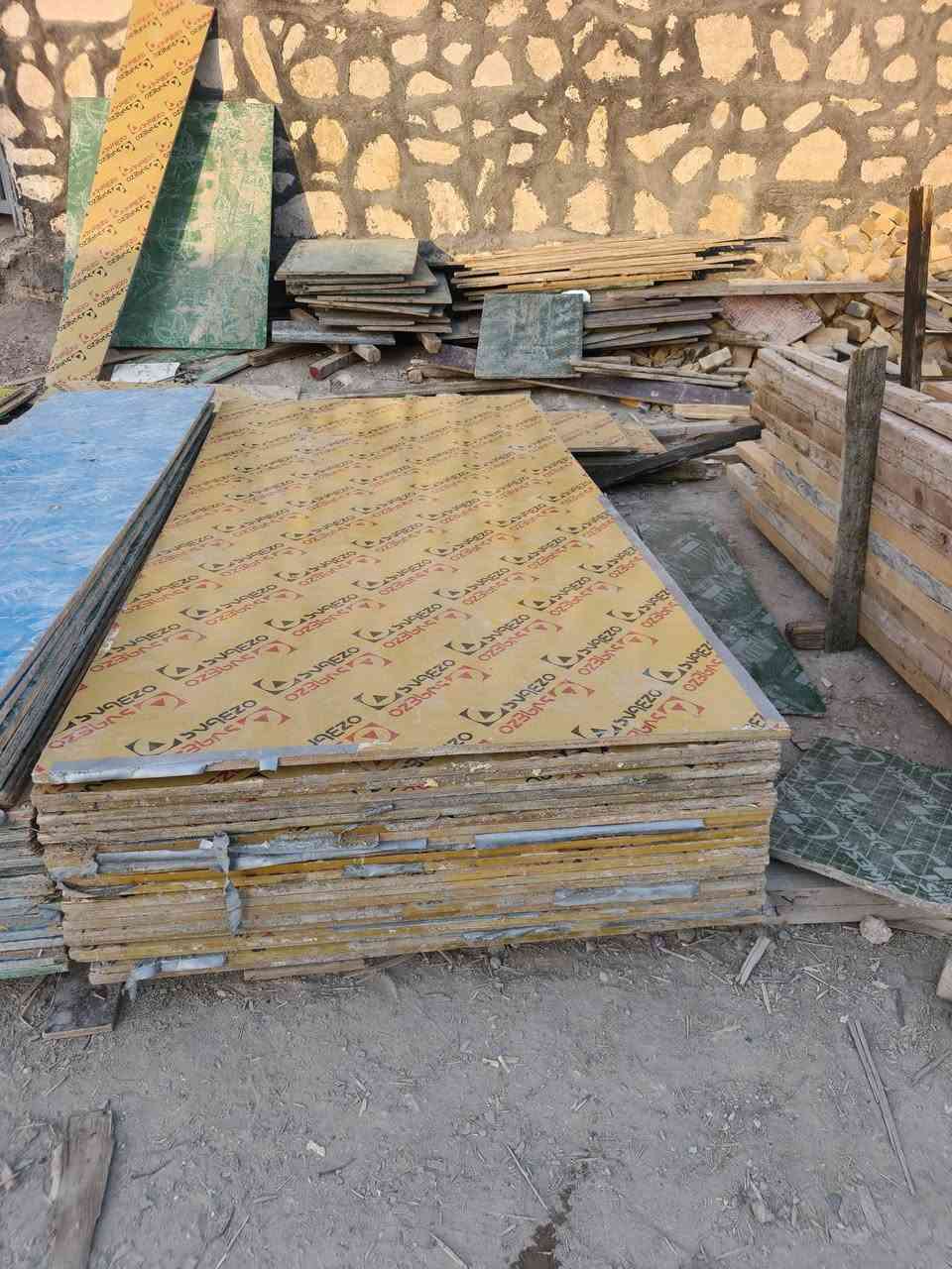 بلايود للبيع العدد 21ستندر أواشرطه العدد 33 العنوان بابل اتصال ***********

