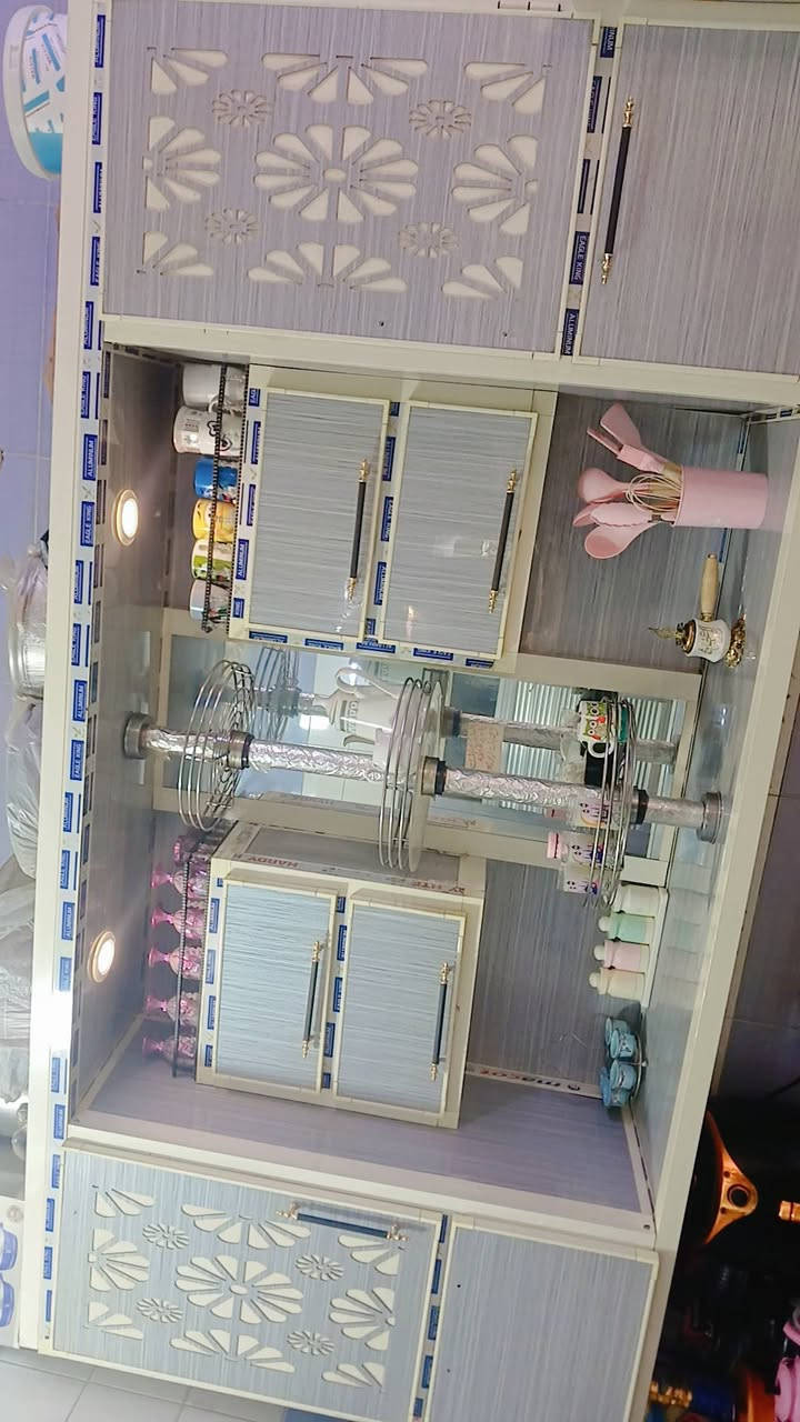 للبيع
***********
السعر ٣٥٠
