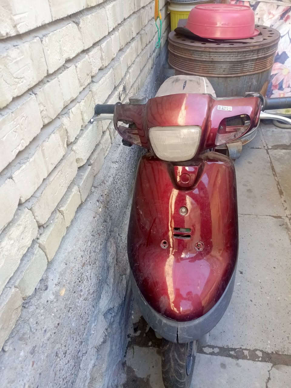 السلام عليكم دراجه بطه دراجه جانت تشتغل ونتركت بيعه عله وضعه كوم حديد تجي تحمل وتروح السعر 150 وبيه مجال قليل *********** الرقم واتساب فقط
