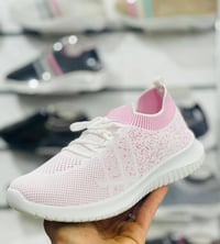 شراب حريمي • كرتونه ٥ جوز • مقاس ٣٧-٤١