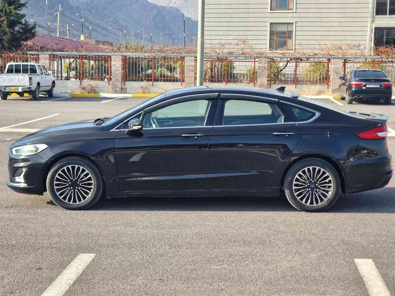 فۆرد فیوژن ٢٠١٩ SEL 1.5L
جۆری سەیارە / فۆرد فیوژن ٢٠١٩
 ڕەقەم/ بغداد (سەنەوی پلاستیک)
بۆیاخ / بۆنیت و یەک چەمەلاغ
جۆری مەکینە/ ١.٥ لیتری تۆربۆ
مواسەفات/ کوشن کارەبا و خەزن و هیتەر، سلاید، لایت تیتانیۆم، تبرید مرکزی، خەتی جادە، کامێرا...هتد

نرخ/ ٨٥ گەڵاو معامەلە

ژ.م/ ***********__ ***********

شوێن/ ڕانیە
تێبینی/ ئەگەر موشتەری پەیوەندی بکە. جوابی کۆمێنت نادەمەوە لەگەڵ ڕێزدا
