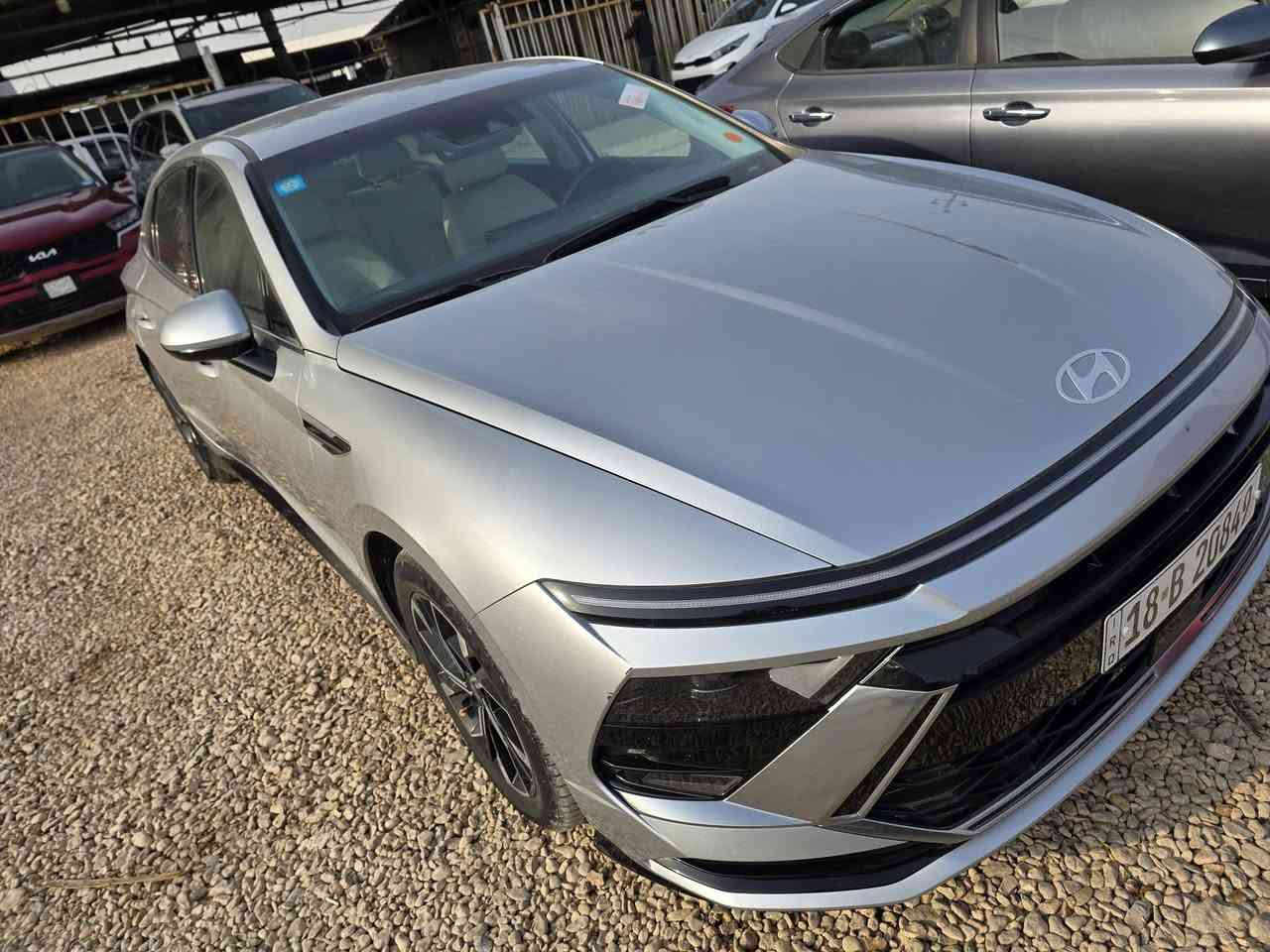 السلام عليكم هونداي سوناتا موديل 2024 الكصه الجديده محرك 2500/CC الحادث باب باب وجاملغ جهة السايق  وبارد بدور الجاملغ والباب الخلفي اليمين مثل ماموضح بالسونار ..ايرباك استيرن .. كراسي جلد .. شفتات استيرن.. رادار امامي وجانبي ..كامره خلفيه ...شاشه ايباد.. حاليا ماشيه 25000 قابله للزياده  للاتصال عالارقام ..***********//*********** ..او عالخاص السياره مرقمه باسمي (بابل)
