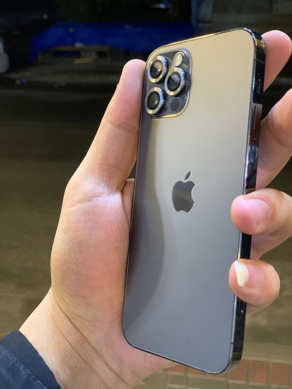 ايفون 12 bro نموذج M
ذاكرتة128 
بطاريتة 72
مبدل شاشة اصلية
كامرات اتصال نت. كلة شغال
سعرة 290 مكان الدورة 
***********
