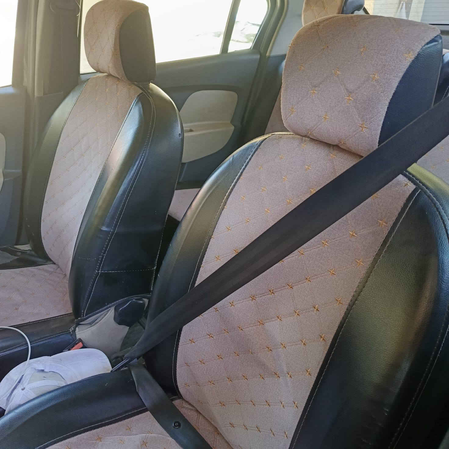 رينو سنبل موديل ١٩ بغداد حره 
بيها جراد بنيد وقماره 
وطبه بالكير 
وحادث خلفي 
تغير قبق جنطه 
سهر ٥٥ ورقه وبيها مجال 
تواصل ع رقم 7812094979


**إذا كنت صاحب هذا الإعلان وتريد حذفه لأي سبب، رجاءا أرسل رسالة إلى الدعم الفني**