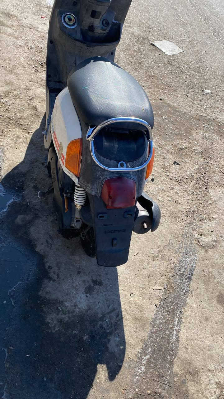 بوليس لبيع مامفتوه دراجه كلشي شغال بيه نضيفه 
السعر 950 وبيه مجال مكاني كرمه علي الاستفسار
***********
