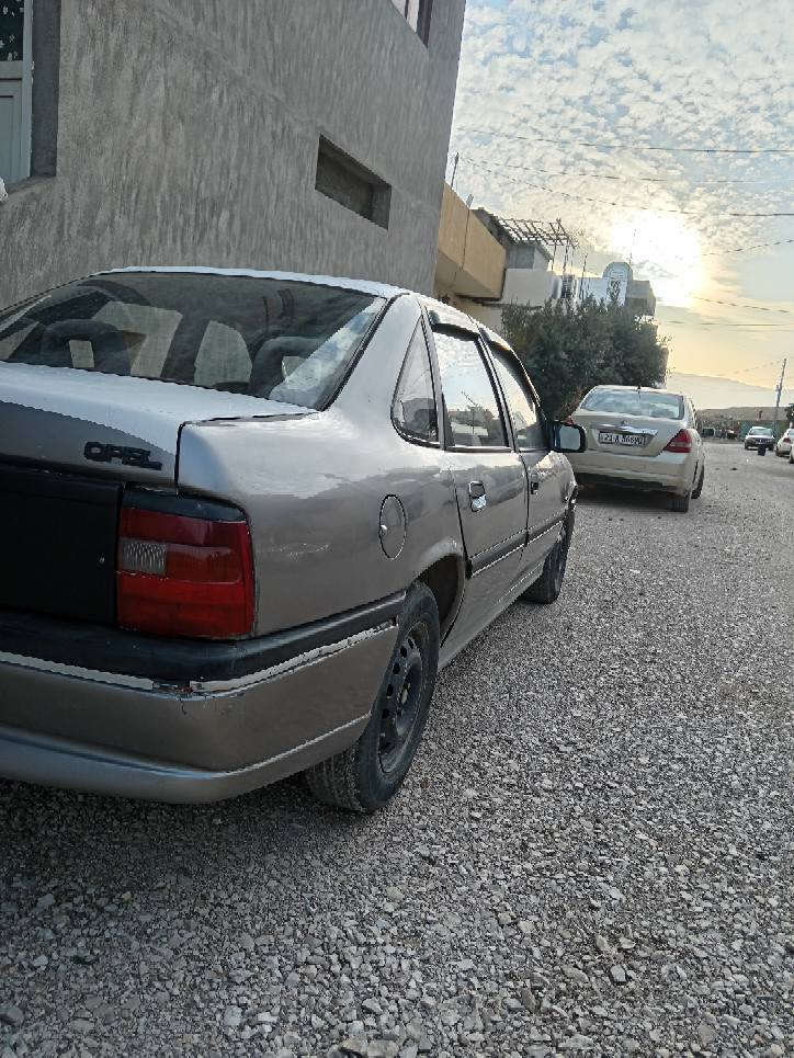 فرۆشتنی خێرا ....

ڤیکترا مۆدێل ١٩٩١ مەکینە ١٨ ئاڕمی پلاستیکی سلێمانی بەشەرتی غەرامە ڕەقەمی ئەسڵیە دەعامی بۆ دەعامی بەشەرت چەکوشی پێوە نییە هۆکی بیلادی سڵاید پاوەر  پێشی کامل کراوە بە زینۆن کارەبای کامل بەشەرت هەموو گیانی ئیش ئەکات ڕزیوی و تەقیوی نییە گێڕ و کلاج و عەینەی لۆکی لەسەرە مەکینەی بە شەرتی ١٠ فیتەر بێ سەرف و بوخار تازە پێش و دوای داگیراوە تەقە و ڕەقەی نییە لە سلێمانیم 
***********
*********** السليمانية, العراق
