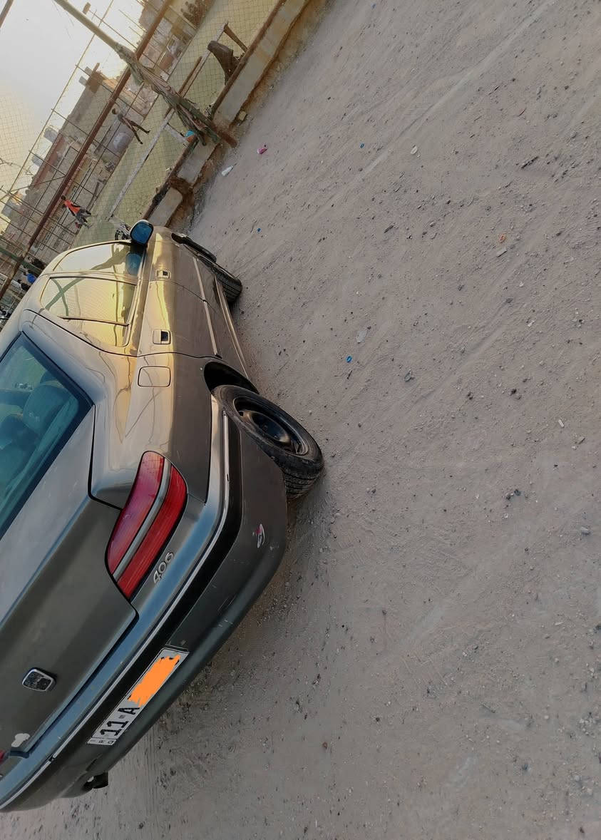 السلام عليكم شباب من رخصه الادمن
سياره بيجو ٤٠٦ فرنسي موديل ٢٠٠١

السياره خير من الله

السعر ٤٧

مكاني بغداد شقق الحبيبيه

للاستفسار ***********
