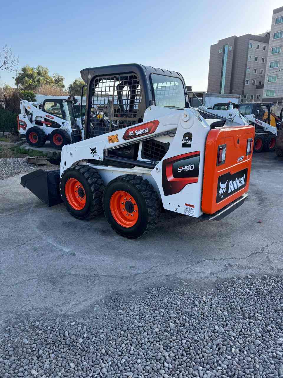 شفل بوبکات  s450   مودیل   2017   اصولی   دخول جدید اوروبی    شفل  مکفول  کفالە عامە  سعر  220$ورقە   مجال   مکان  اربیل   ***********   واتساب
