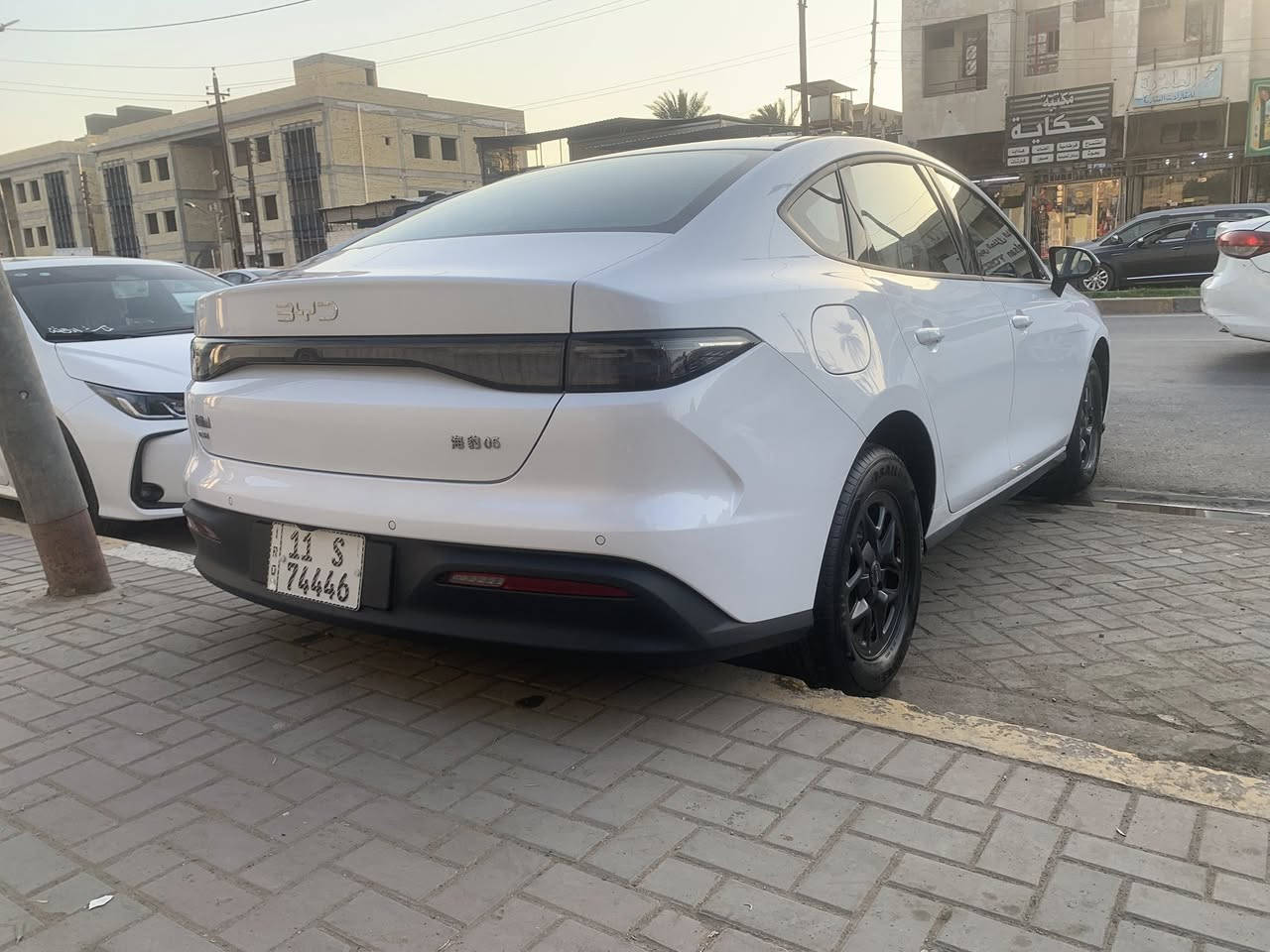 ‎السلام عليكم اخوان
‎للبيع BYD SEAL 5 
‎موديل 25
عداد المسافه كلي 10000     HEV يعني محرك4000 فقط مكان بغداد
‎السياره كفاله عام‎ر ✨✨
‎السيارة عليها رقم حلو ومميز 74446 ✨✨✨✨✨
‎السياره رقمها بغداد والسنويه بأسمي 
‎ملاحظه شاحنه اصليه شحن سريع وبطيء وكارت + فوم 
‎مواصفاتها معروفه 
‎محرك  1500 هجين ثلاث انظمه
‎شحن ذاتي + هايبرد + شحن خارجي
‎يمشي بالتفويله 2000 كيلو مع الشحن المنزلي 2100 
‎ مقاعد جلد ابيض
‎ شاشه وسطيه كبيره + كامره خلفيه دواره
‎دركه D جلد 
‎  بكلايت لِد 
‎بصمه + كارت
‎ هاند بريك بصمه اوتو هولد
‎ كيجات شاشه
‎ لايت لِد لايت اوتو + لِد صباحي
‎تبريد قطعتين
‎ ويل كب حجم 16
السعر ١٩مليون و٨٠٠
الشراي يتصل 
*********** بي وات ساب‎
