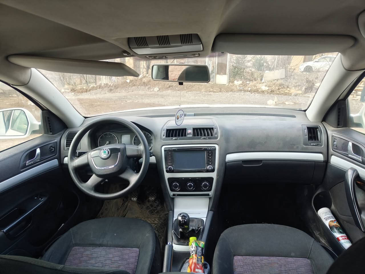 سکۆدا مۆدێل 2009 گێڕ عادی  جام کارەبایی abs بێ بۆیاغە بەس 5 پەنجەی دۆسەی بۆیاغە کە بەعەیب ناچی سەیارەکە زۆر خاۆێن ماوەتەوە تایەکانی نوێیە سەنەوی تازە بەسەرچووە نرخی 79 وەرەقەو معامەلەیەکی کەم کێ موشتەریە پەیوەندیمان پێوە بکات ***********
***********
سەیارەکە ئێستا لە ڕواندزەو دواتر دەگەڕێتەوە سلێمانی
هەموو شتێکی بەشەرتە
